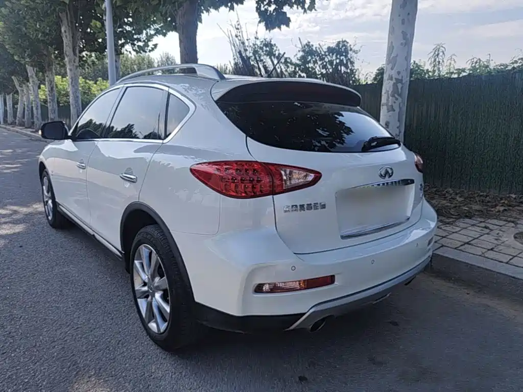 Infiniti QX50 2017 2015 2.5L Enjoyment Edition