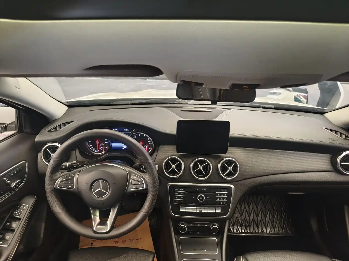 Mercedes-Benz GLA 2017 GLA 200 Fashion фото 11