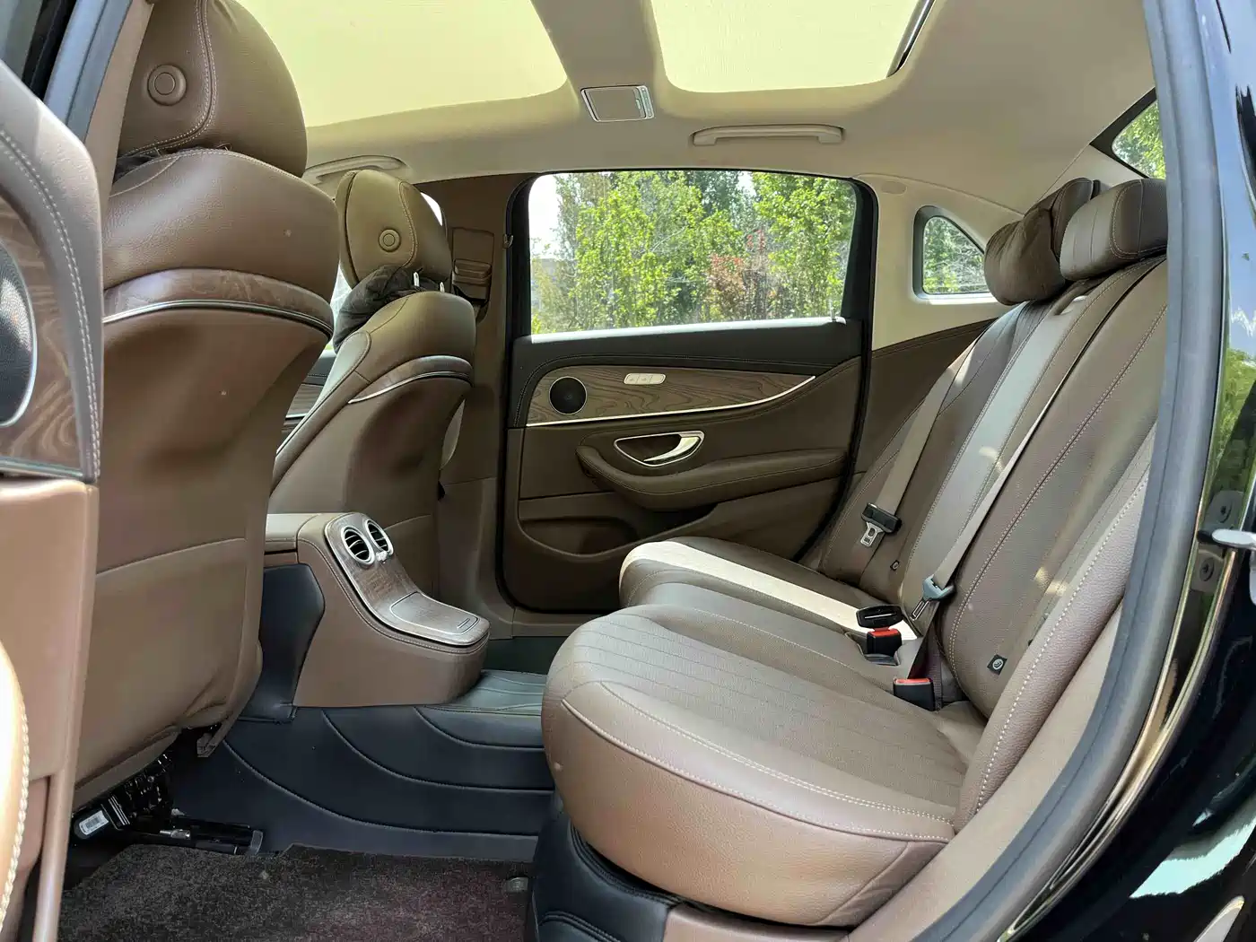 Mercedes-Benz E-Class 2021 Facelift E 260 L фото 6