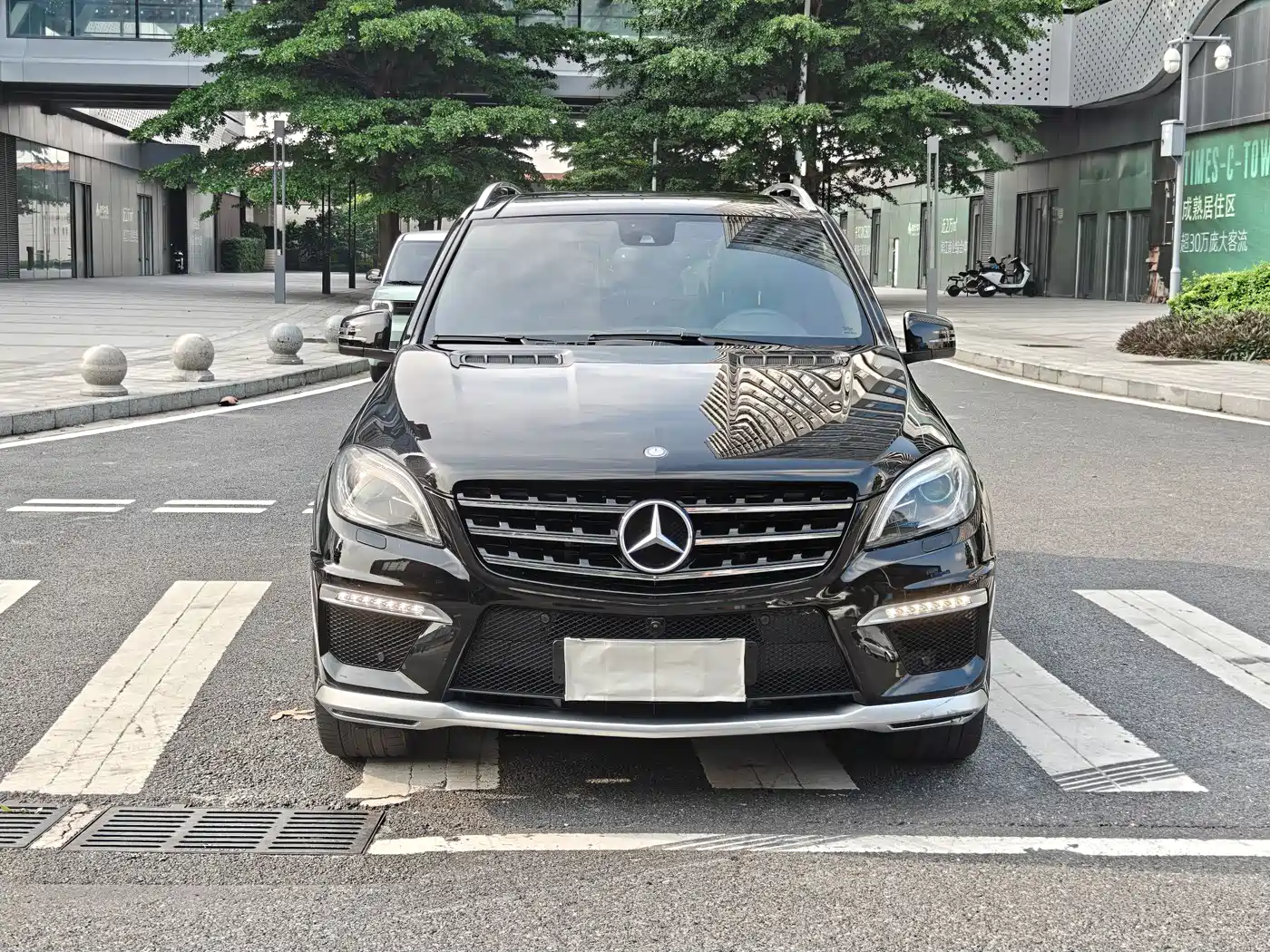 Mercedes-Benz M-Class AMG 2014 AMG ML 63 фото 2