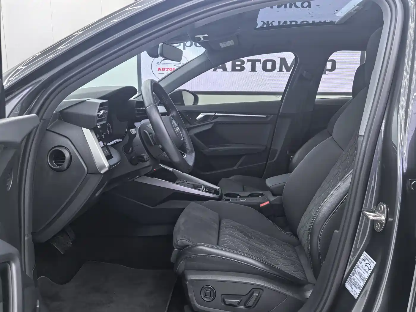 Audi A3 2022 Sportback 35 TFSI Luxury Sport фото 6