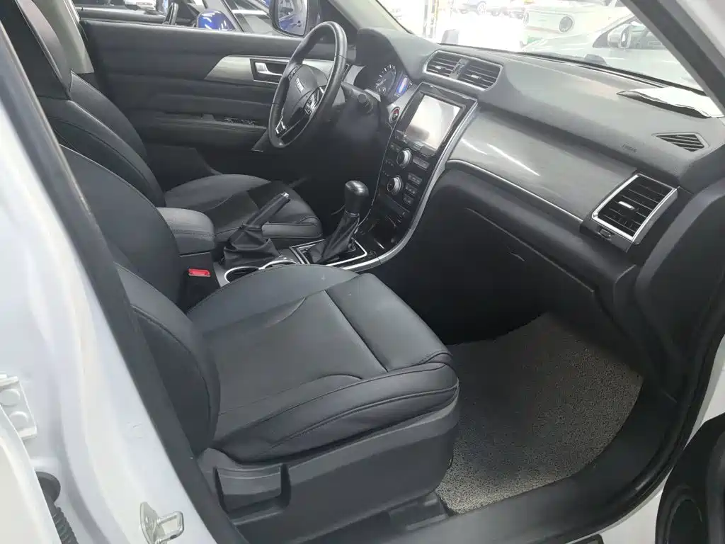 Фото 17 - Haval H2
