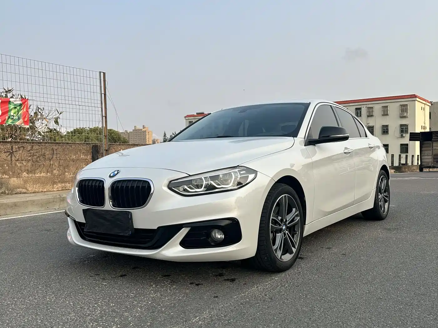 BMW 1 Series 2018 118i Sport Edition
