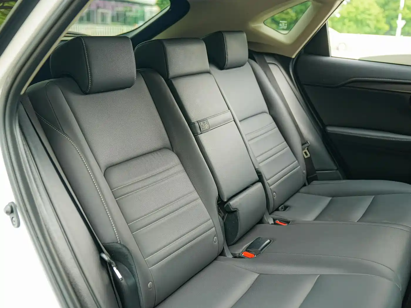 Lexus NX 2018 Model 300 FWD Fengxing Edition фото 12