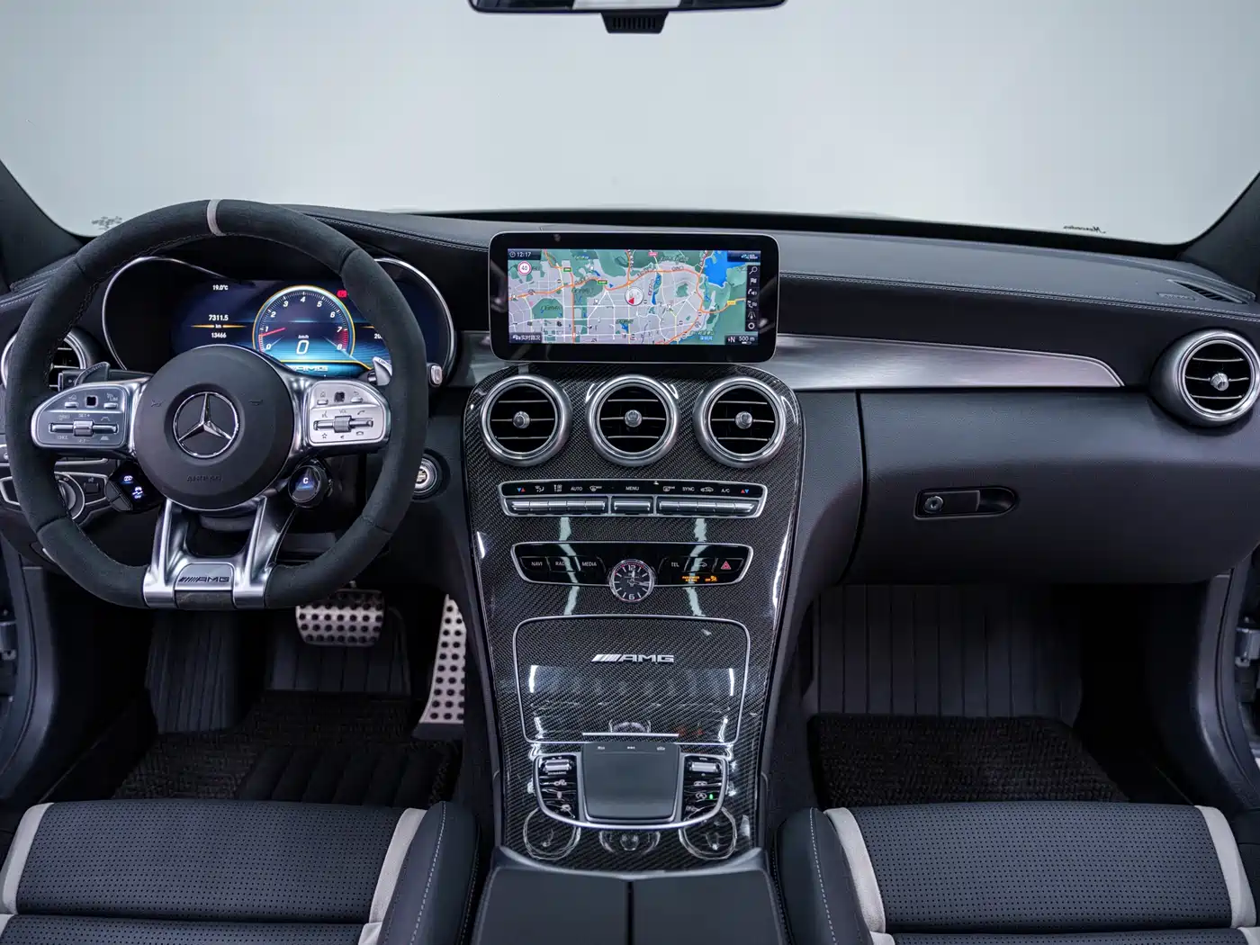 MERCEDES-BENZ C CLASS AMG