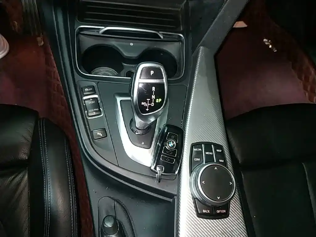 Фото 14 - BMW 3 Series
