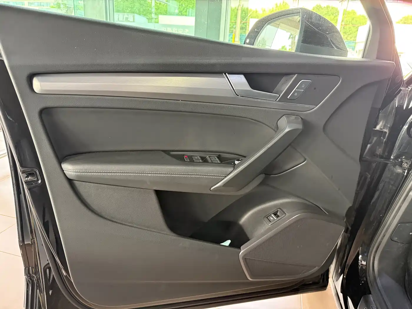 Audi Q5L 2024 Model 40 TFSI Luxury Dynamic фото 5