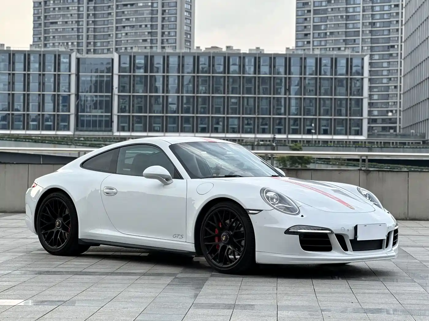 Porsche 911 2015 Carrera GTS 3.8L