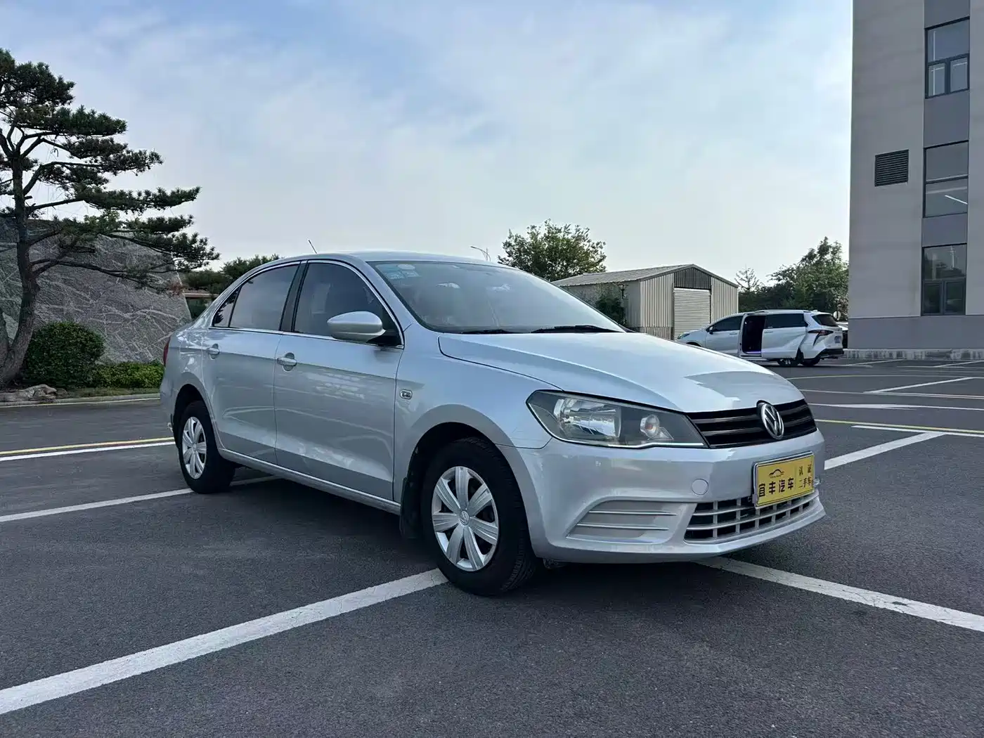 Volkswagen Jetta 2013 1.6L Automatic Fashion фото 3