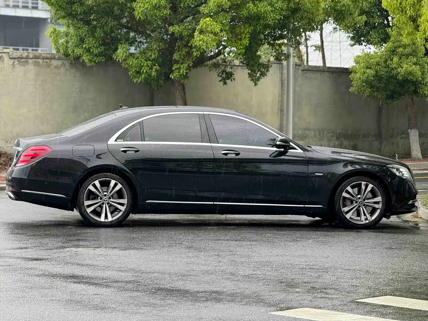 Mercedes-Benz S-Class 2020 S 350 L Premium Edition Collector's Version фото 3
