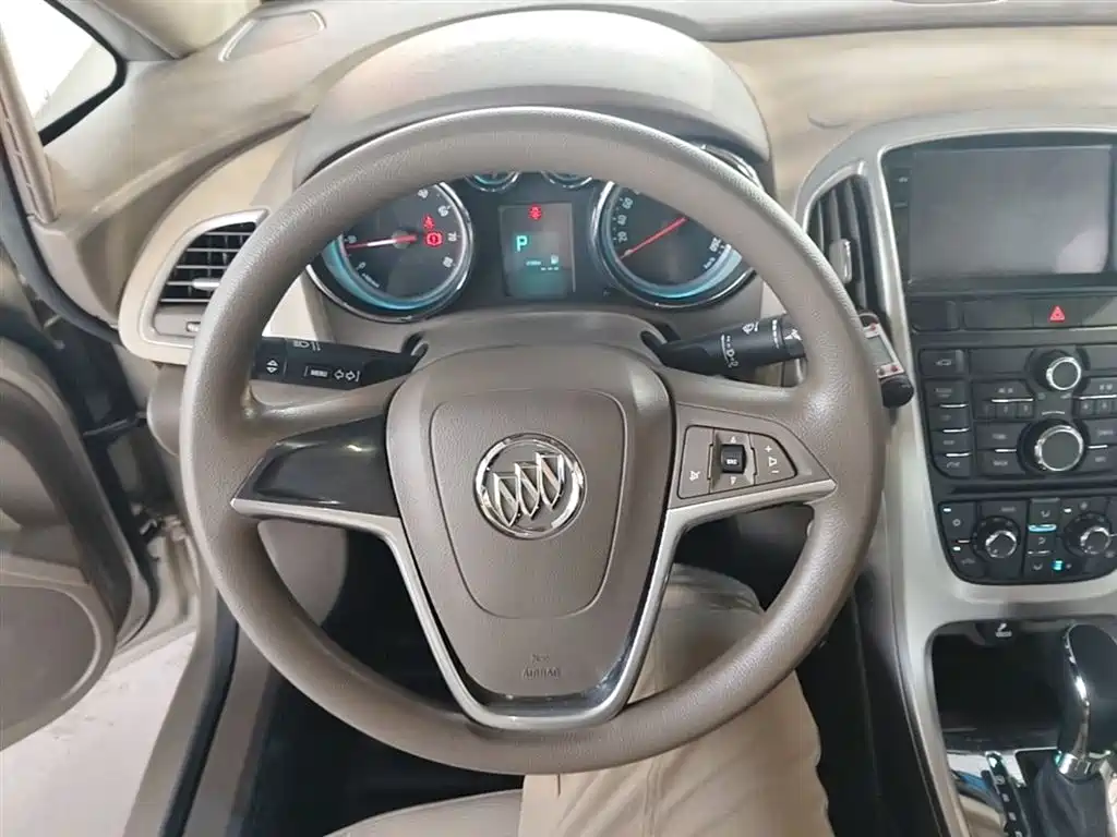 Buick Excelle 2013 GT 1.6L Automatic Fashion Edition фото 11