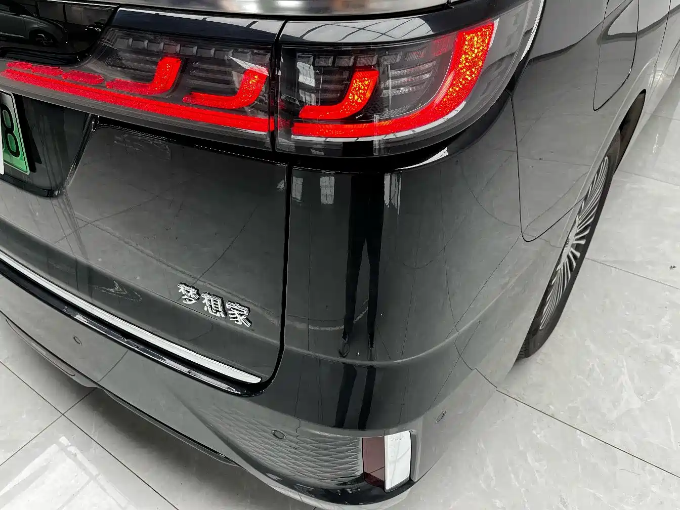 Voyah Auto Voyah Dreamer 2025 PHEV 4WD Kunpeng Premium Edition фото 6