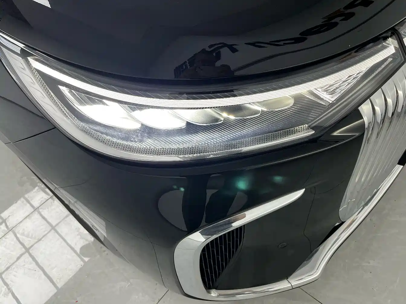 Voyah Auto Voyah Dreamer 2025 PHEV 4WD Kunpeng Premium Edition фото 5