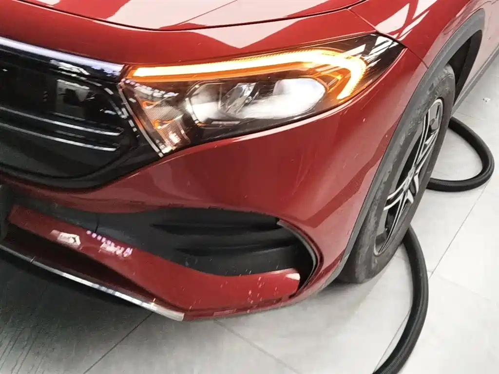 Mercedes-Benz EQA 2022 EQA 300 4MATIC Launch Special Edition фото 24