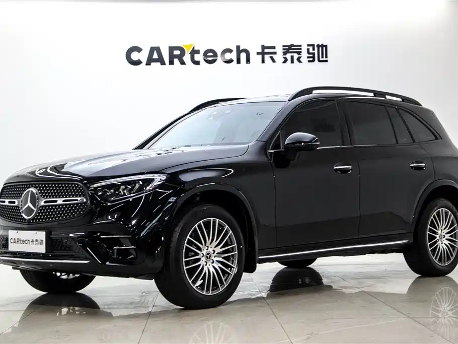 MERCEDES-BENZ GLC 2026
