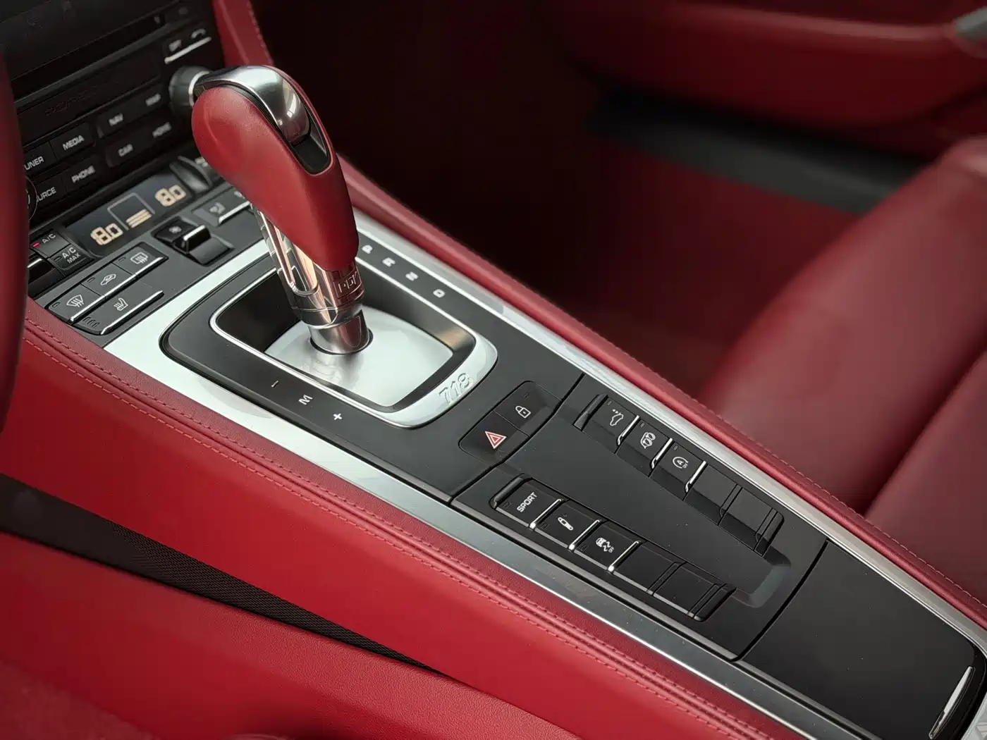 Porsche 718 2020 Cayman 2.0T фото 11