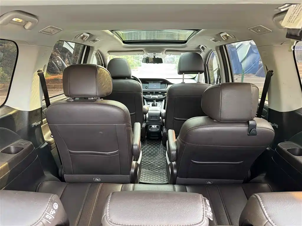 GAC Trumpchi Trumpchi M6 2019 270T DCT Premium Edition (7-seater) (China VI) фото 6