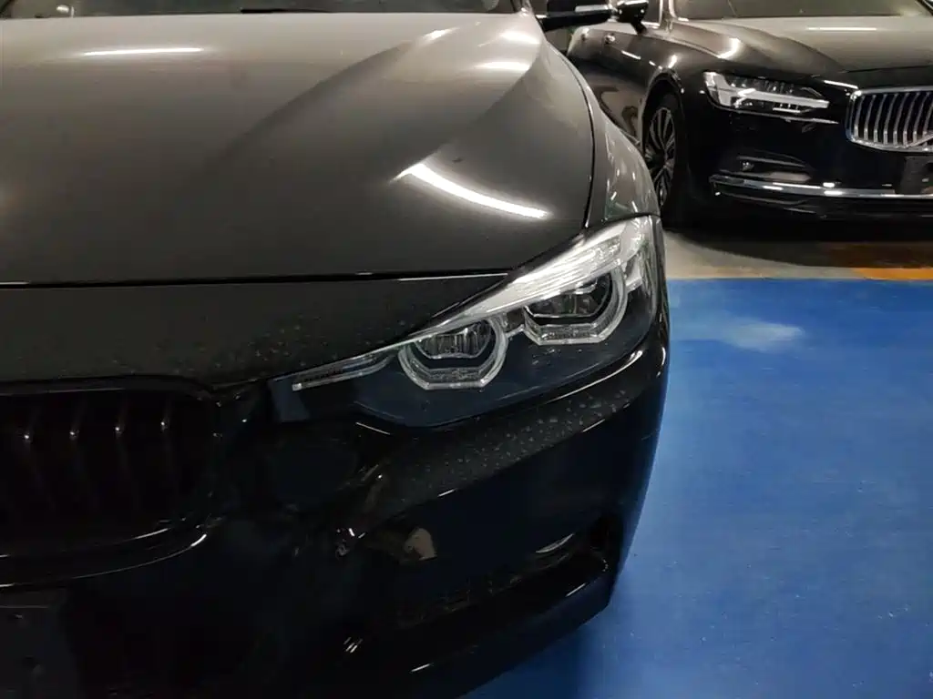 BMW 3 Series 2018 330Li M Sport Black Night Edition фото 18