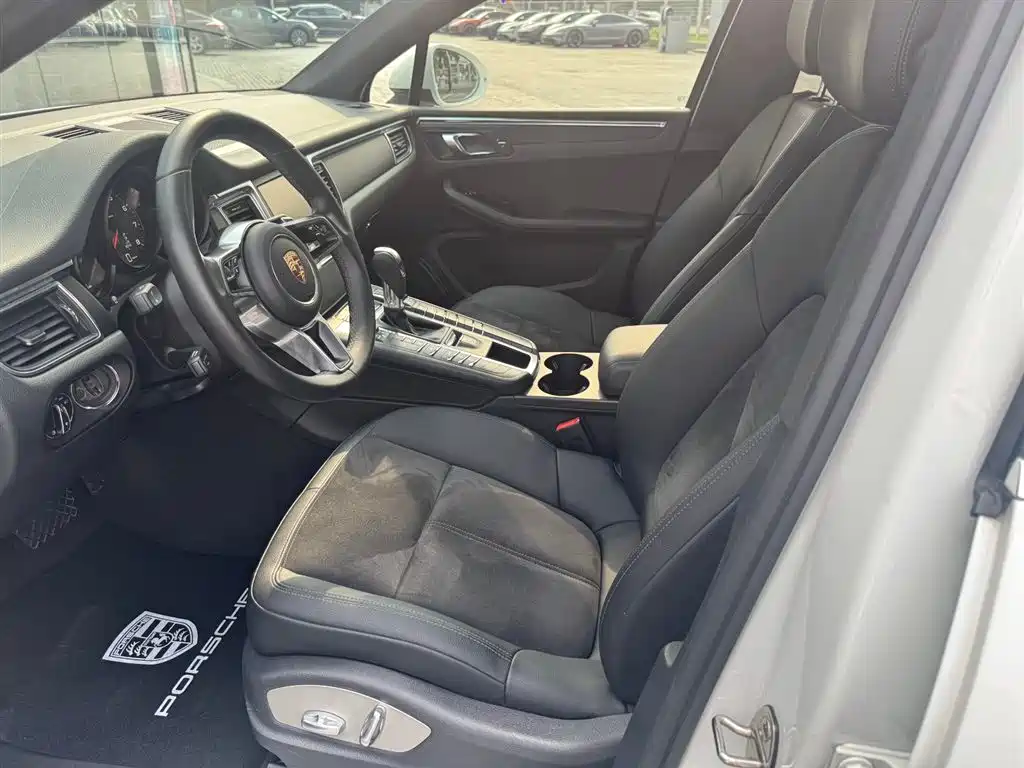 Porsche Macan 2014 Macan 2.0T фото 10