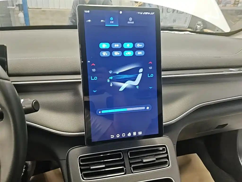 BYD Destroyer 05 2024 Glory Edition DM-i 55KM Luxury фото 13