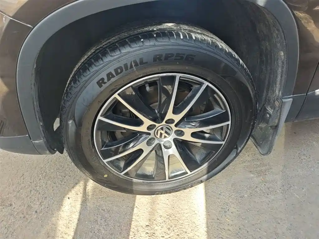 Volkswagen Tiguan 2015 1.8TSI Automatic 2WD Highline фото 23