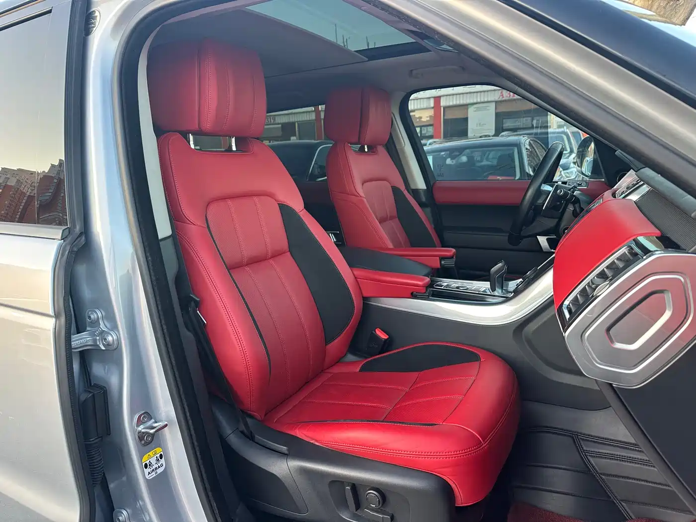 Land Rover Range Rover Sport 2022 3.0 L6 Gloss Black Edition фото 10