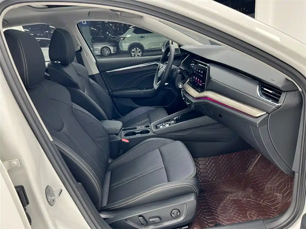 Škoda Octavia 2022 PRO TSI280 Luxury Edition фото 31