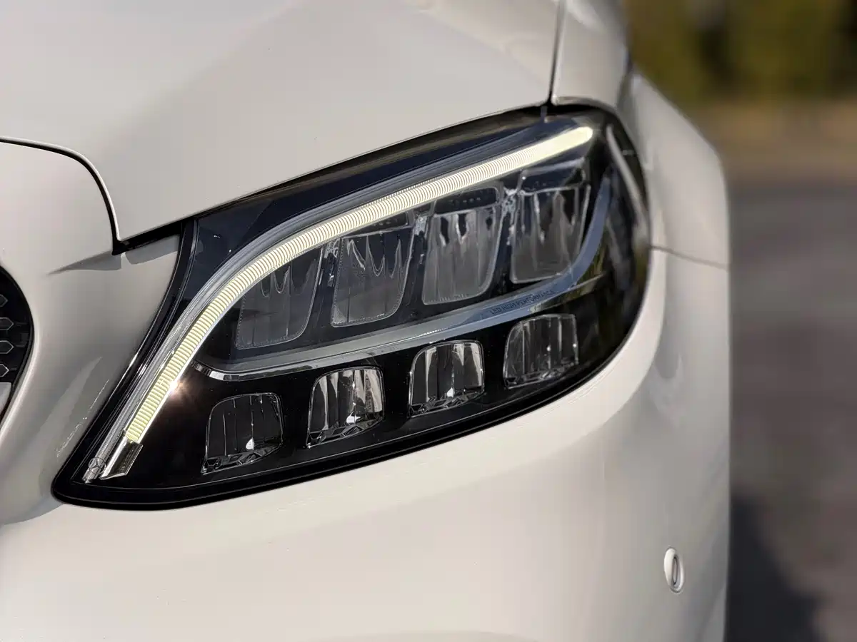 Mercedes-Benz C-Class 2020 C 260 L Sport фото 4