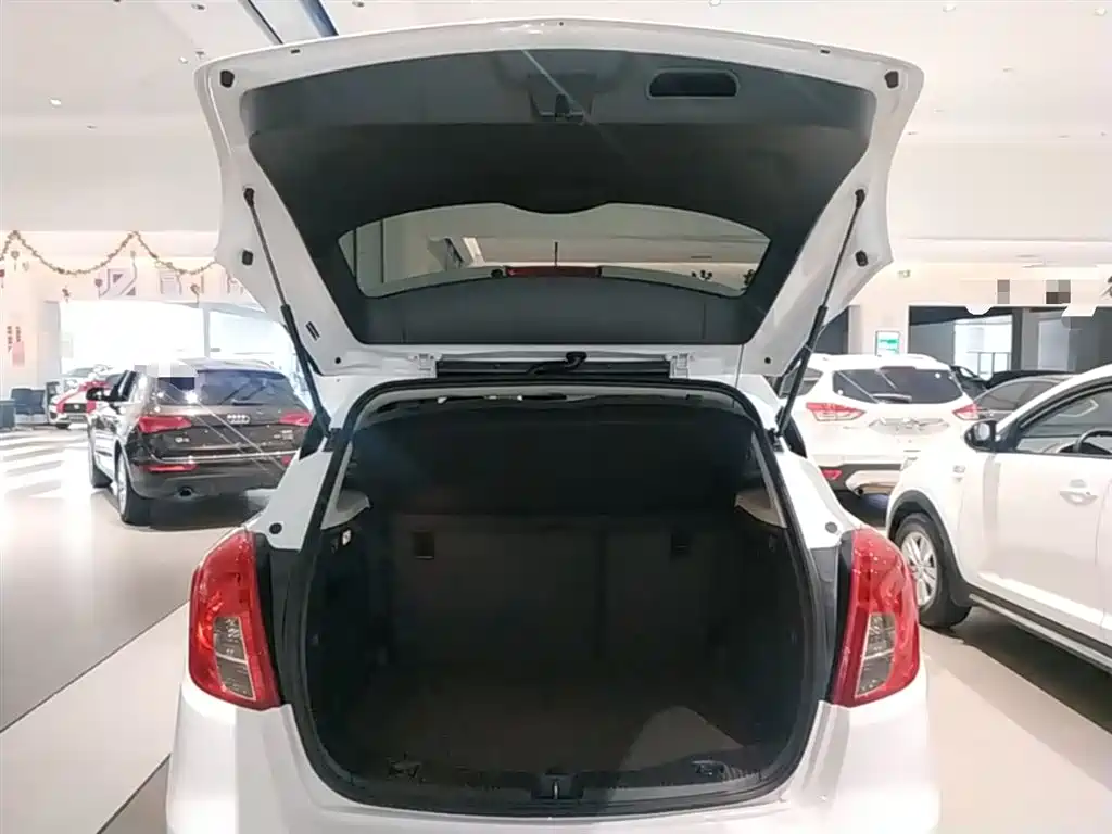 Buick Encore 2016 18T Automatic 2WD Urban Leading фото 19
