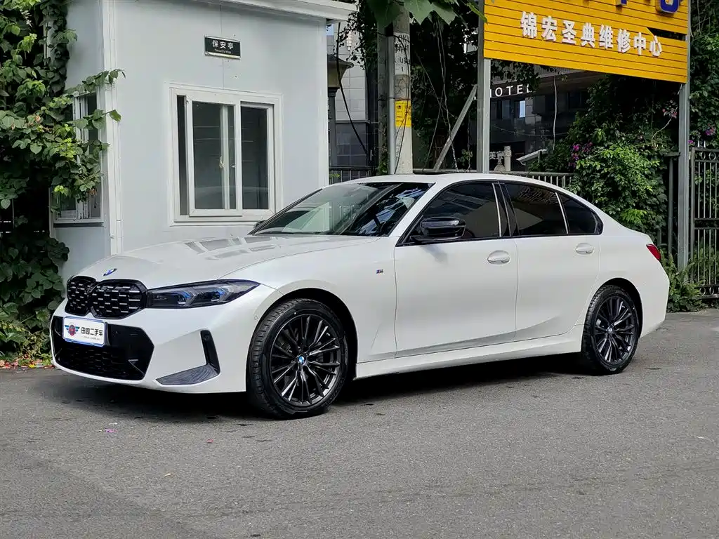 BMW 3 Series 2023 330i M Sport Shadow Edition