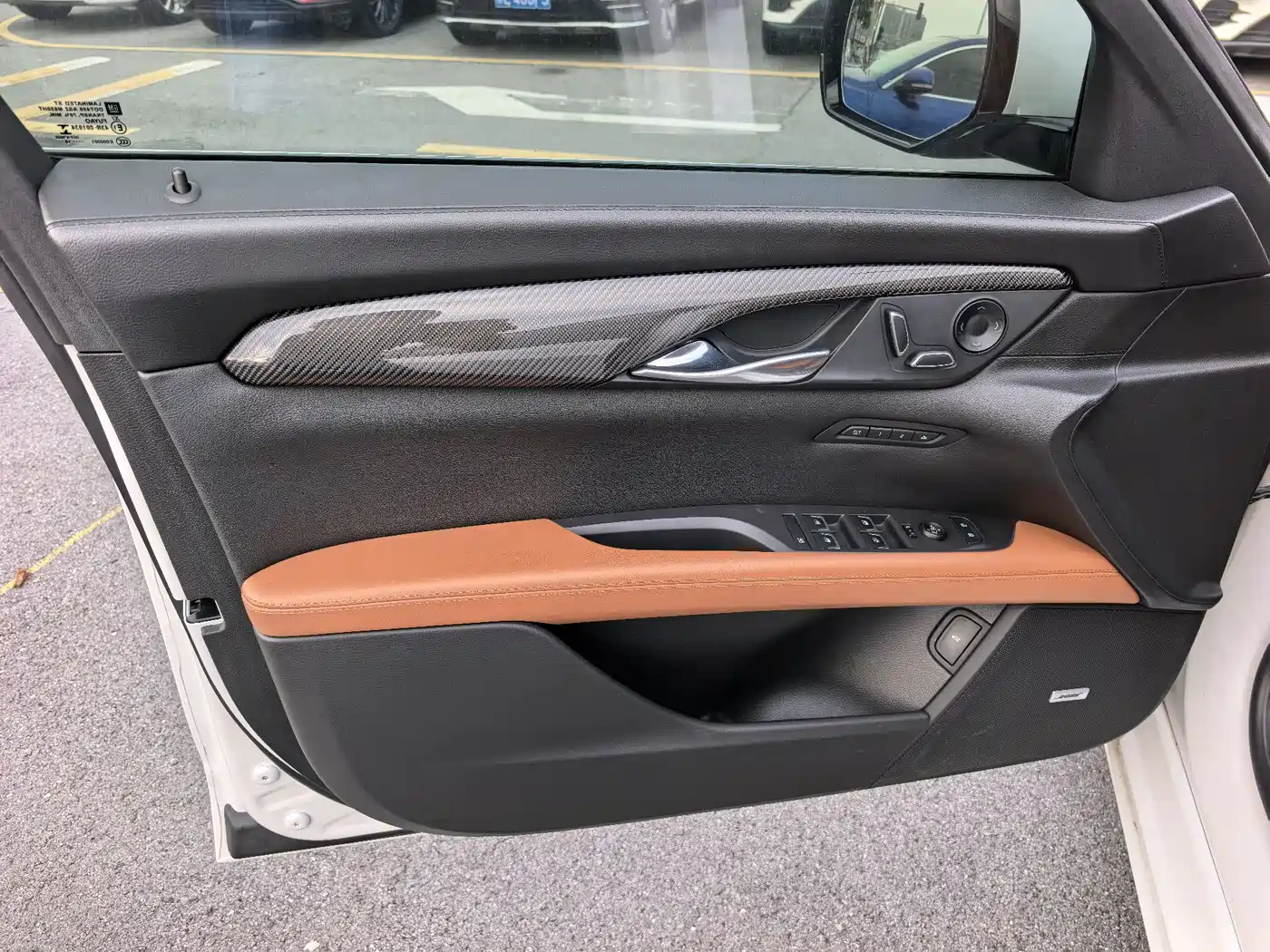 Cadillac CT6 2016 28T Leading фото 7