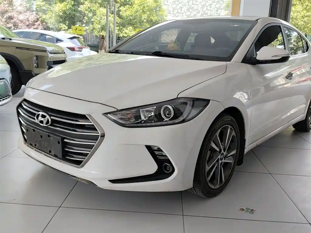 Hyundai Elantra 2016 Model 1.6L Automatic Smart Elite фото 2