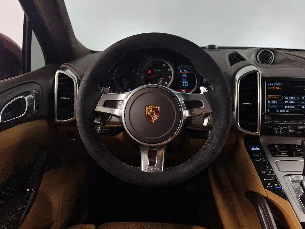 Фото 7 - Porsche Cayenne