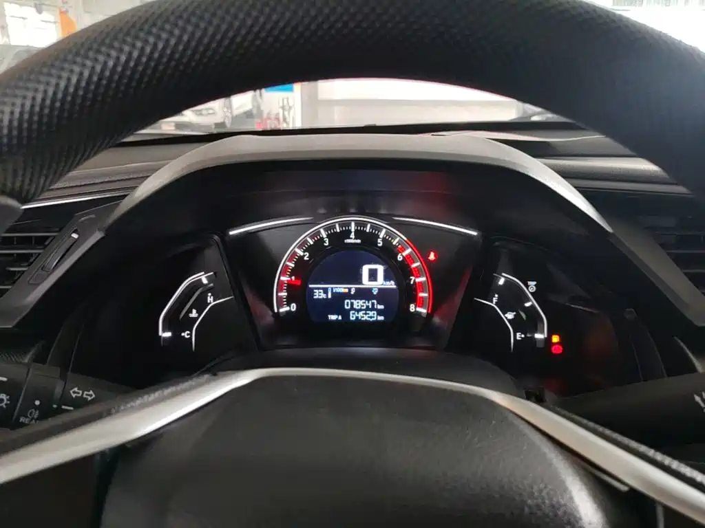 Фото 12 - Honda Civic