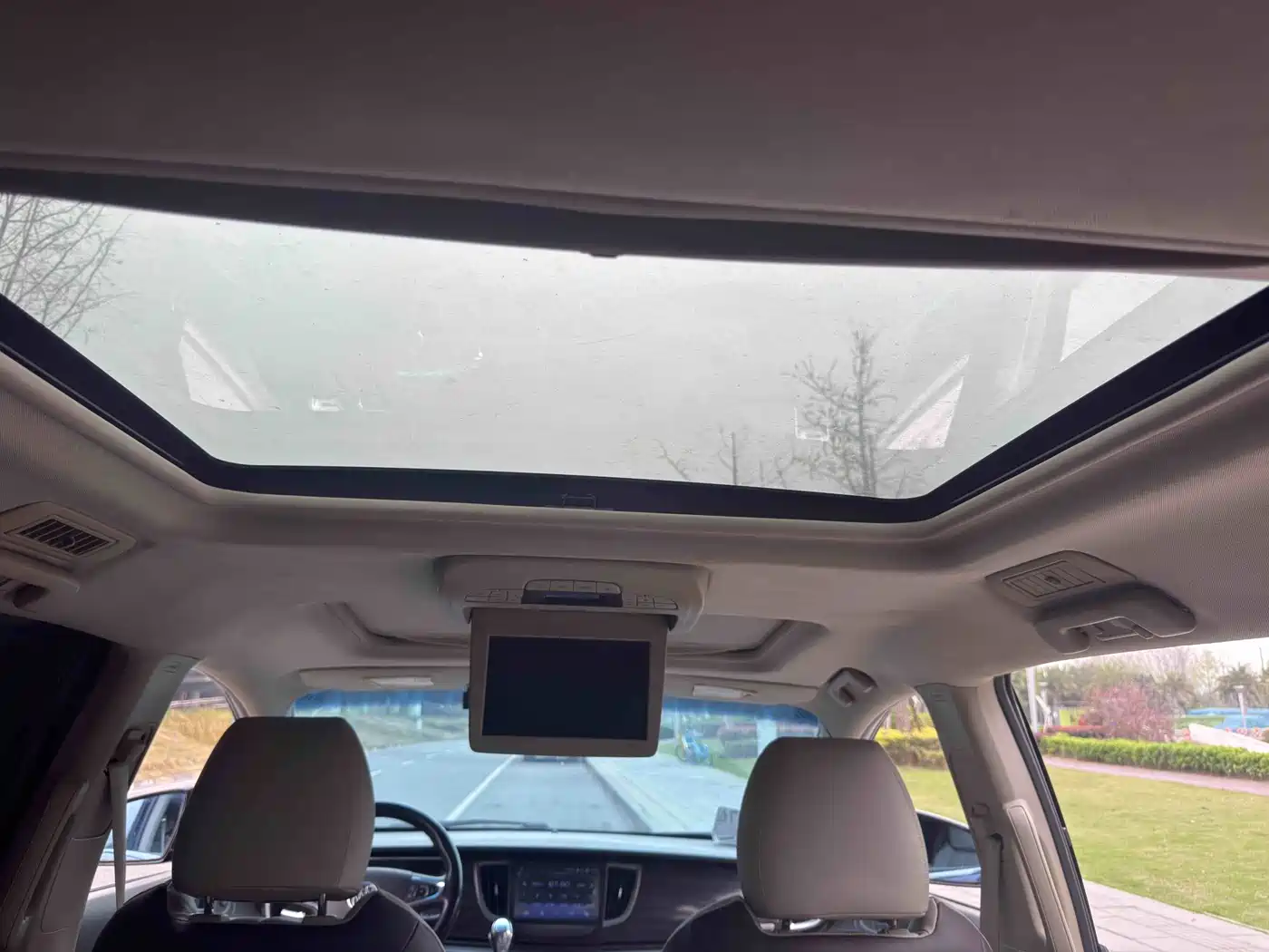 Buick GL8 2011 3.0L XT Luxury Business Flagship фото 4