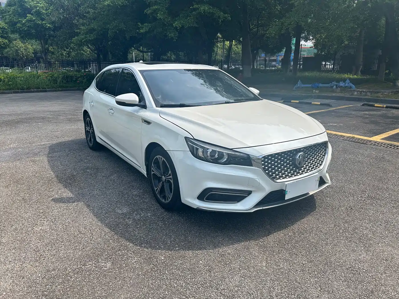 MG MG6 2018 2017 20T Automatic Luxury Smart Connect Version (China V)