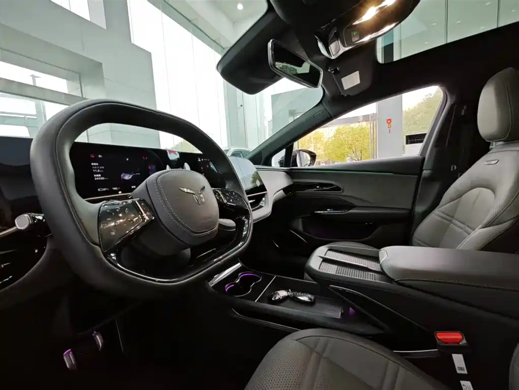 Hongqi EH7 2024 690 Pro фото 9