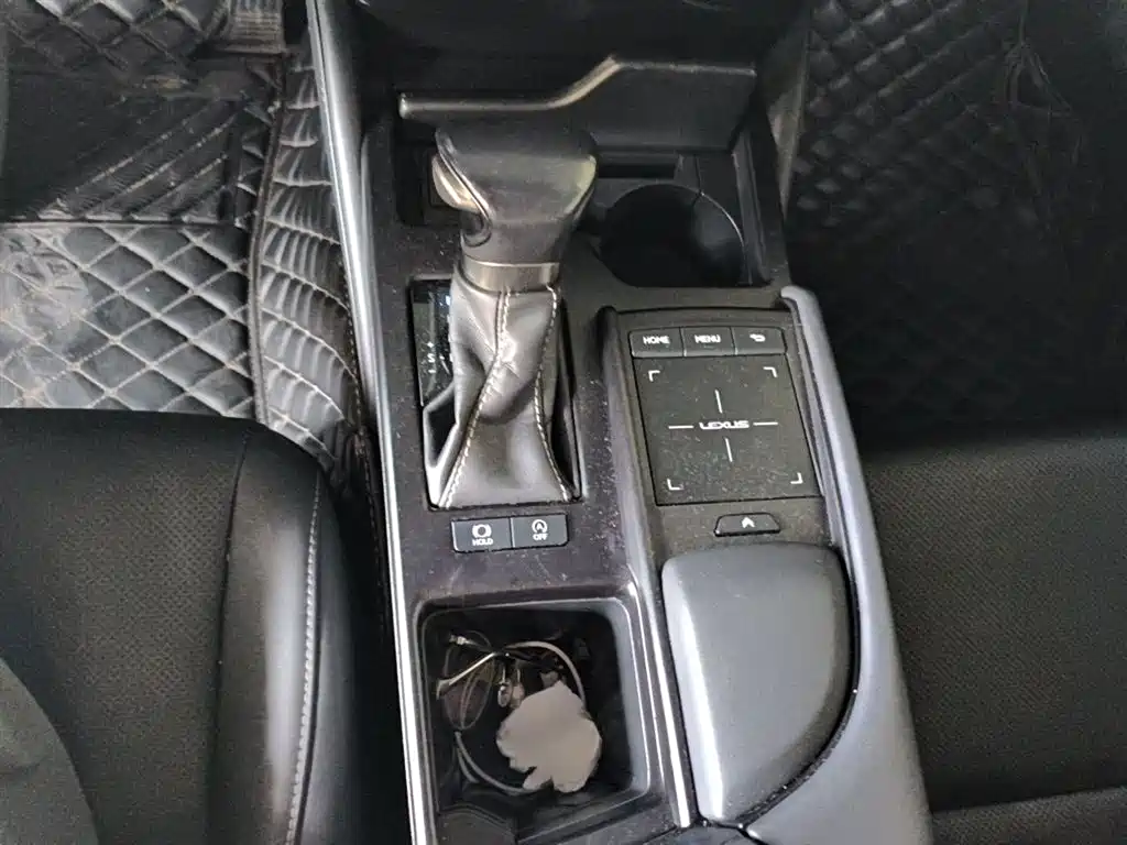 Lexus ES 2018 200 Excellence Edition China V фото 7