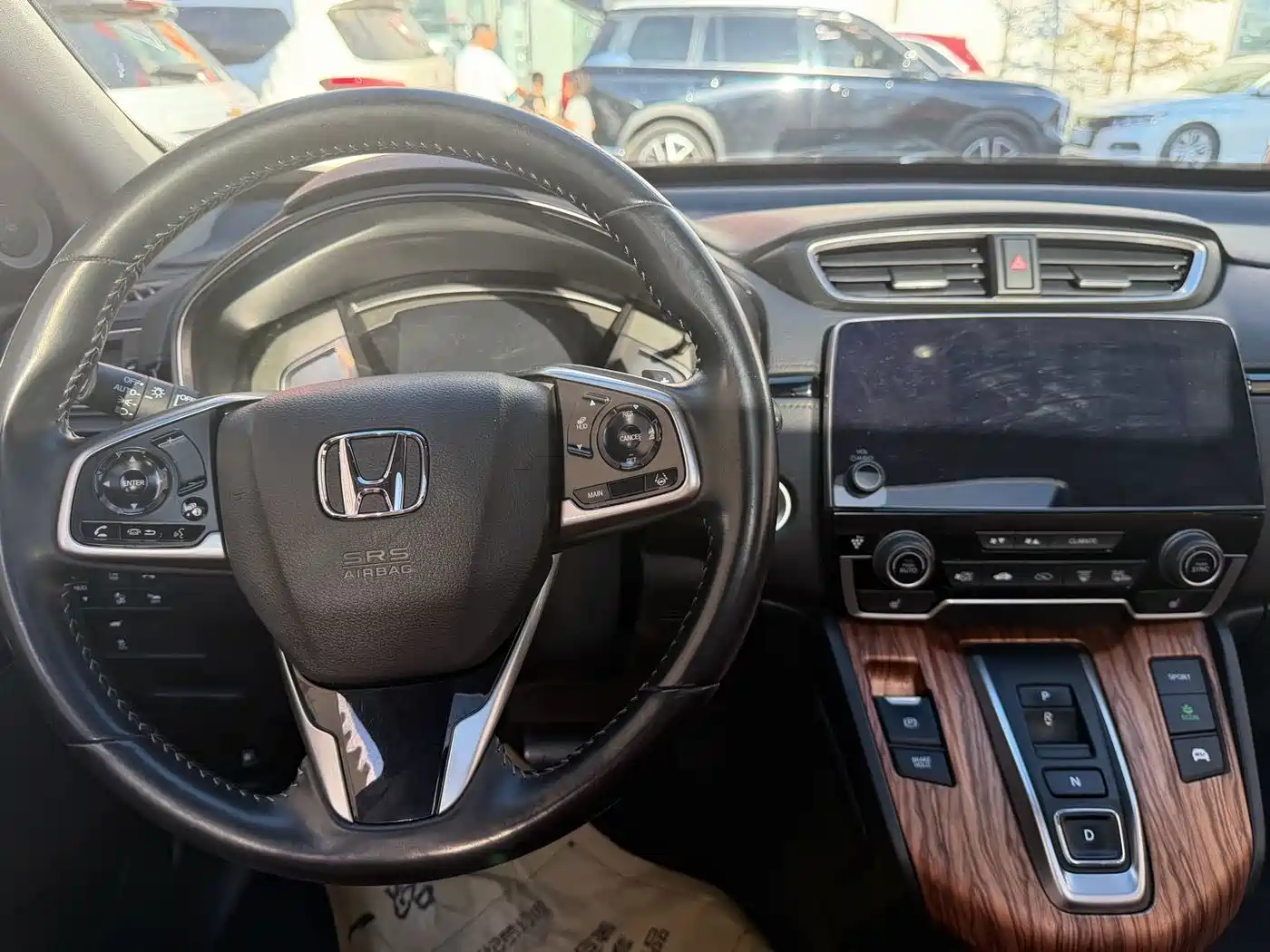 Фото 14 - Honda CR-V