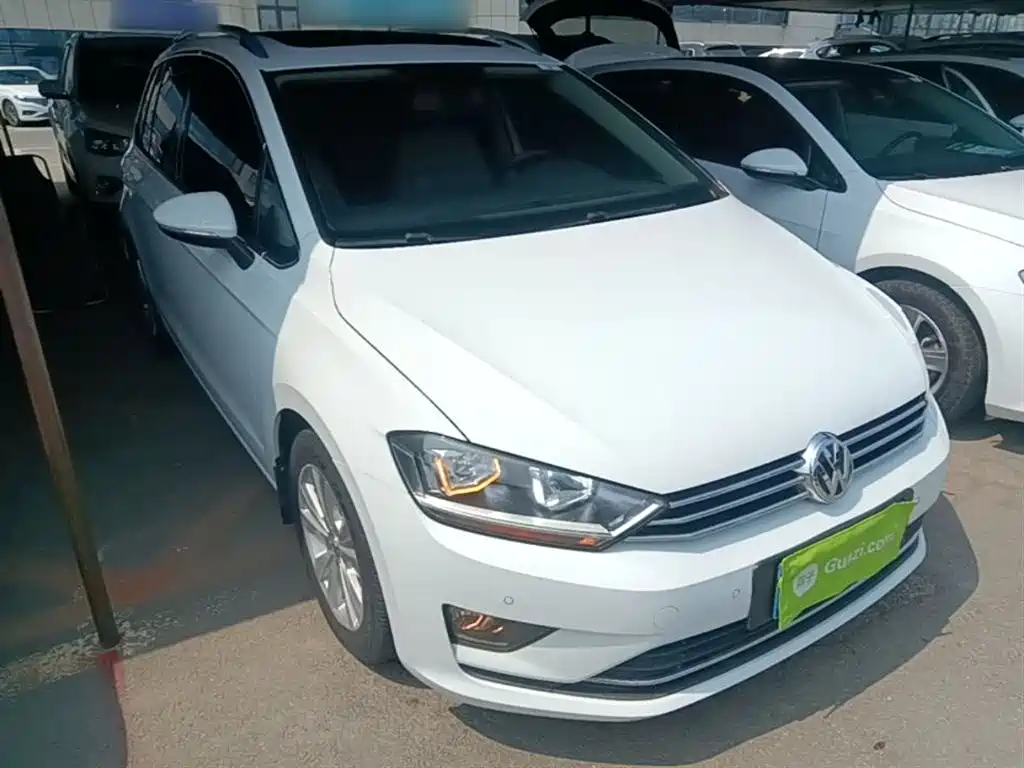 Volkswagen Golf Sportsvan 2016 230TSI Automatic Progressive фото 4
