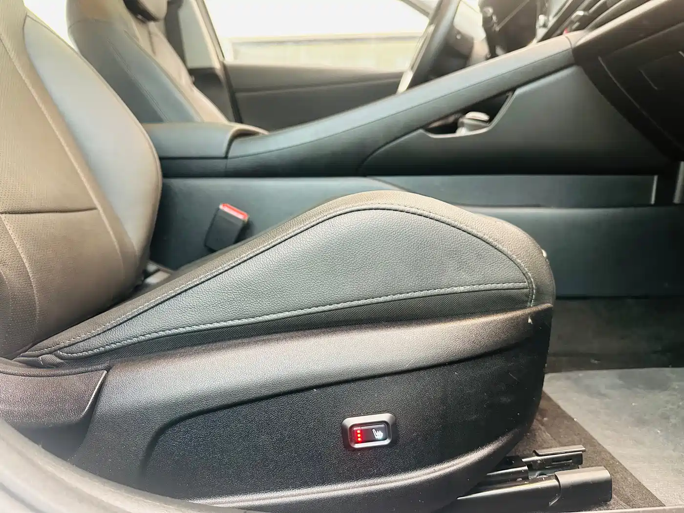 Hyundai Elantra 2023 1.5L CVT GLX Elite Edition фото 13