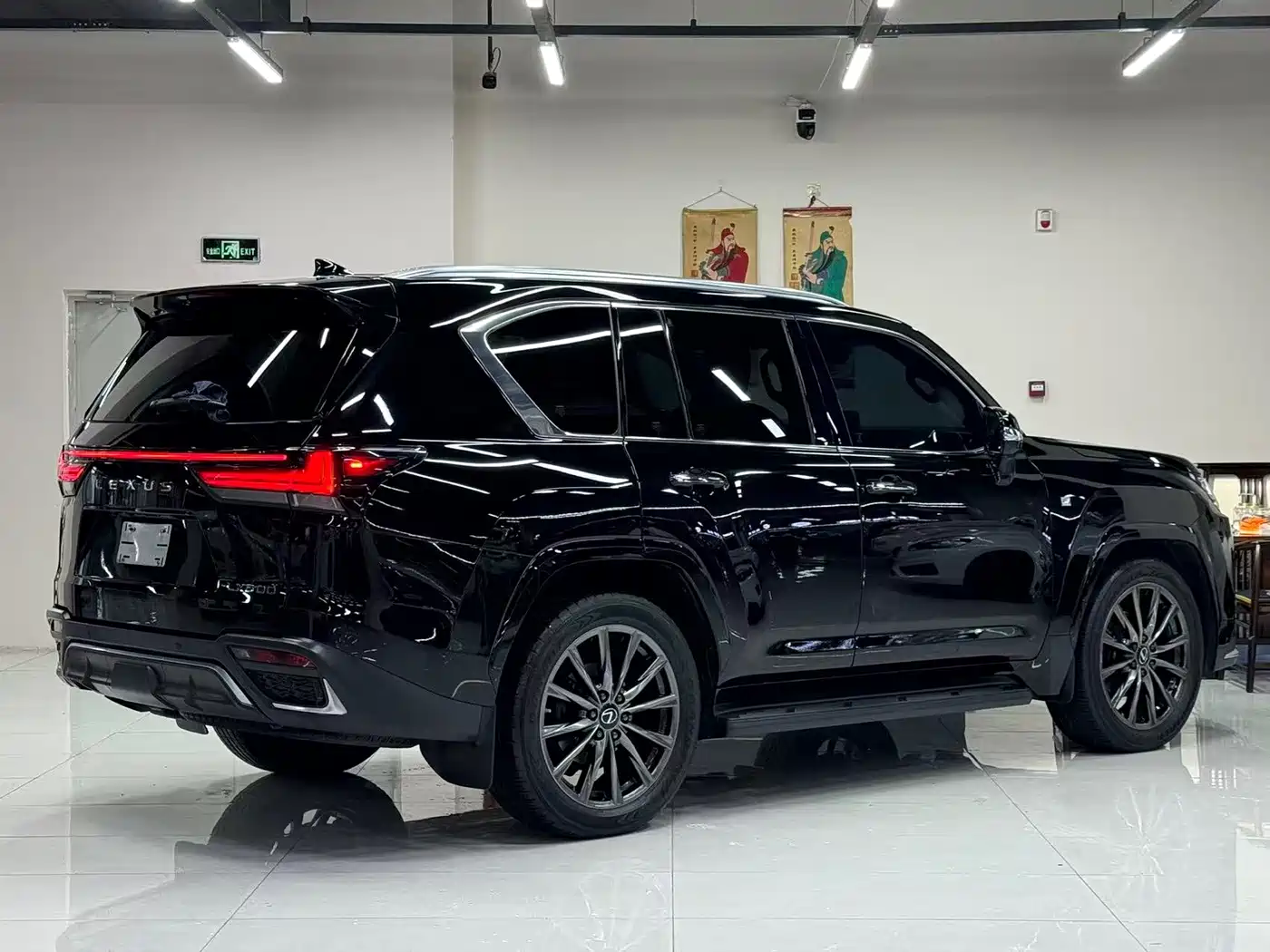 Lexus LX 2025 2025 700h VIP World Edition