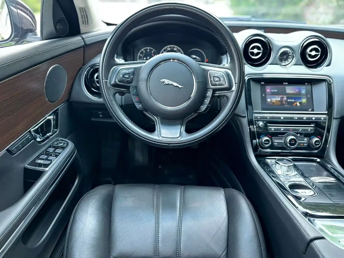 Jaguar XJ 2017 2016 XJL 2.0T 2WD Elegance Business Edition