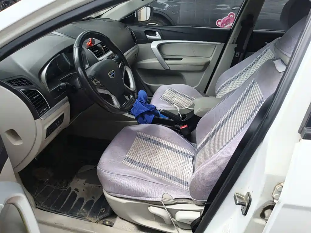 صورة 15 - Geely Emgrand