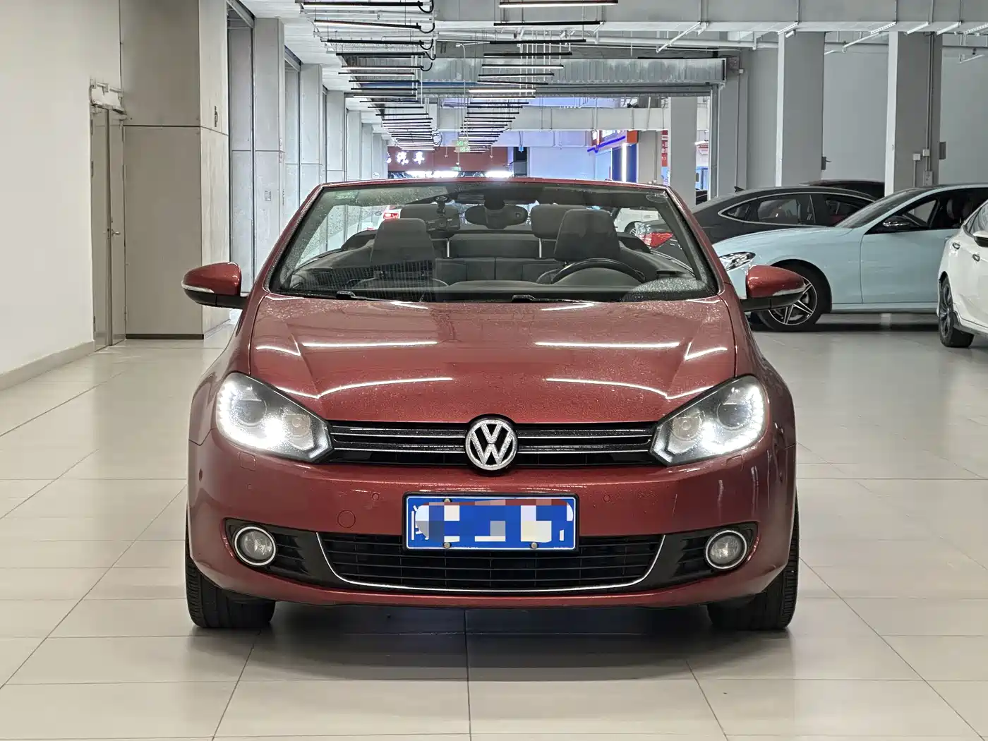 Volkswagen Golf (Import) 2012 1.4TSI Luxury Convertible Edition фото 6