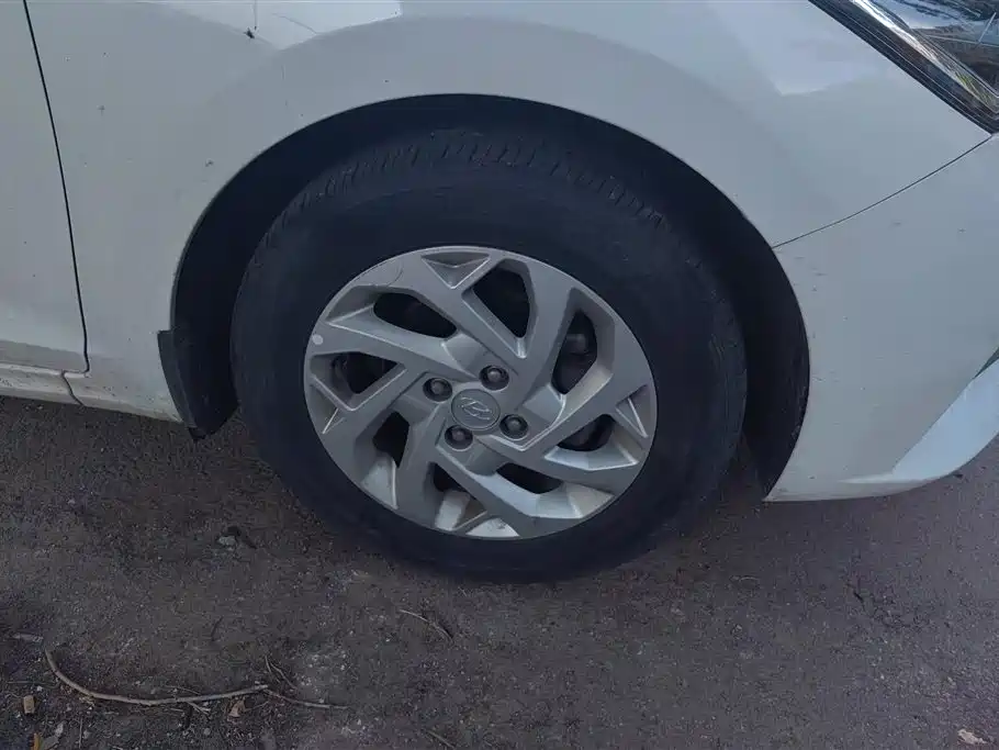 Hyundai Verna 2020 1.4L Manual GLS Cool Edition фото 6