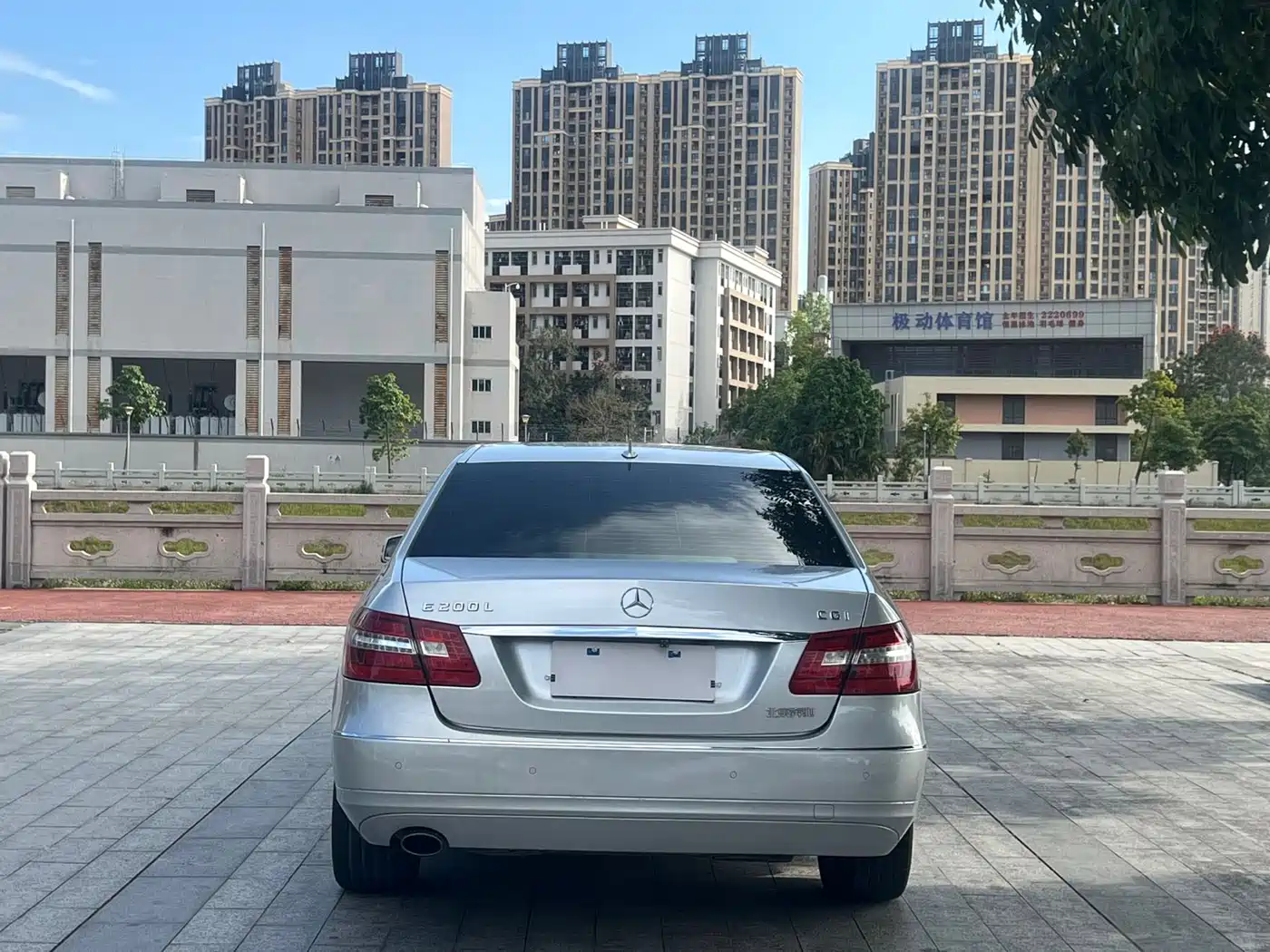 Mercedes-Benz E-Class 2011 E 200 L CGI Elegance фото 8