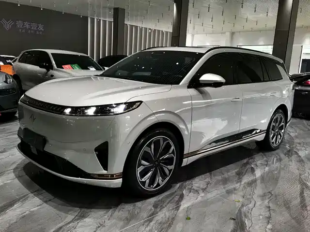 Dongfeng Yipai eπ008 2025 210Max Ruyi Edition 6-Seater