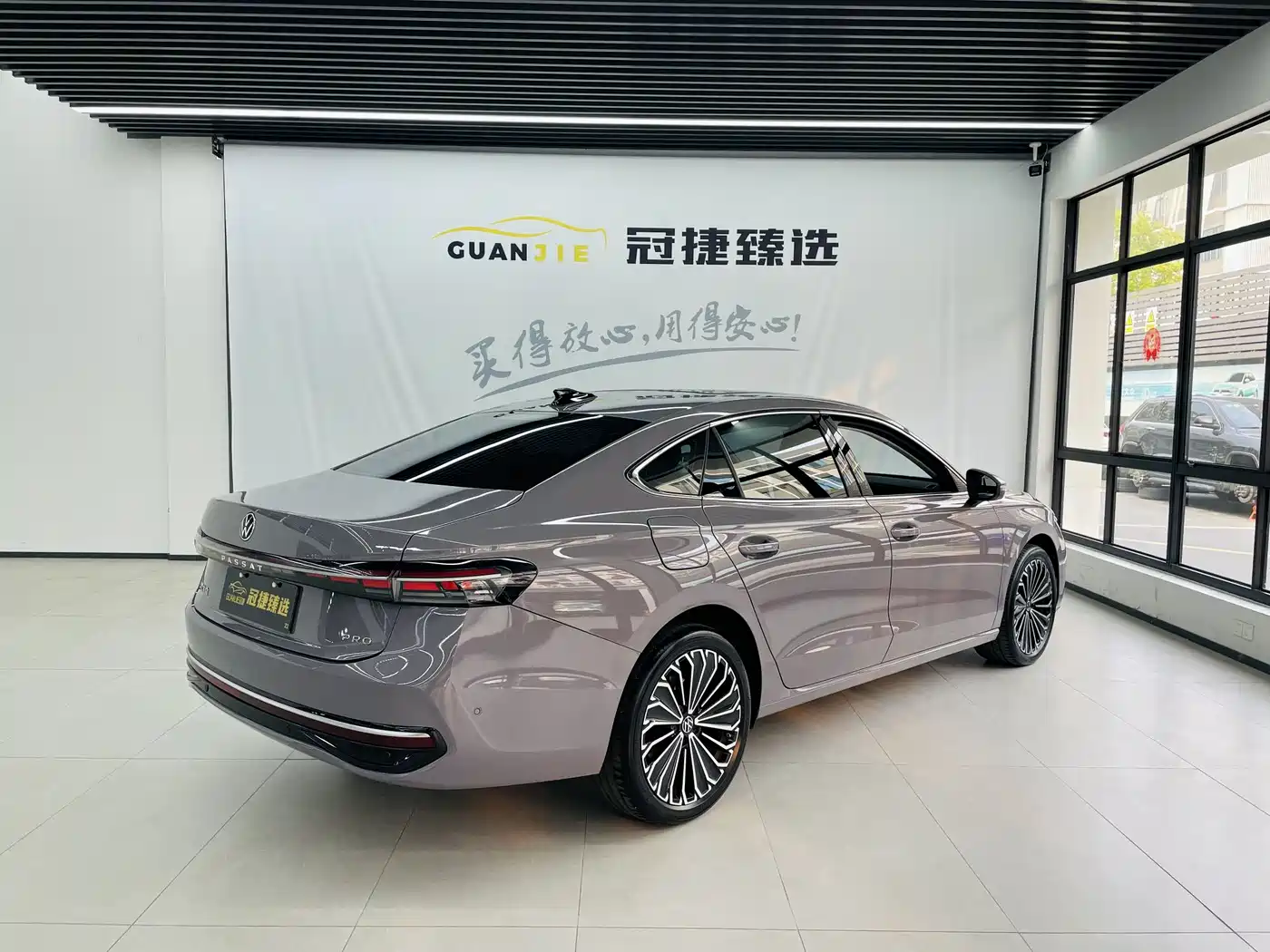 Volkswagen Passat 2025 Pro 380TSI Dragon Prestige Edition фото 17