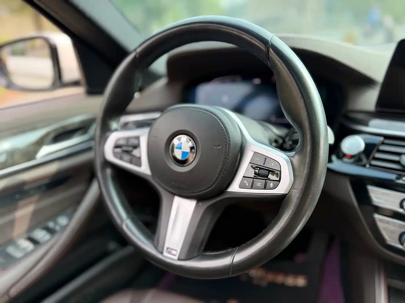 BMW 5 Series 2020 525Li M Sport Package фото 14